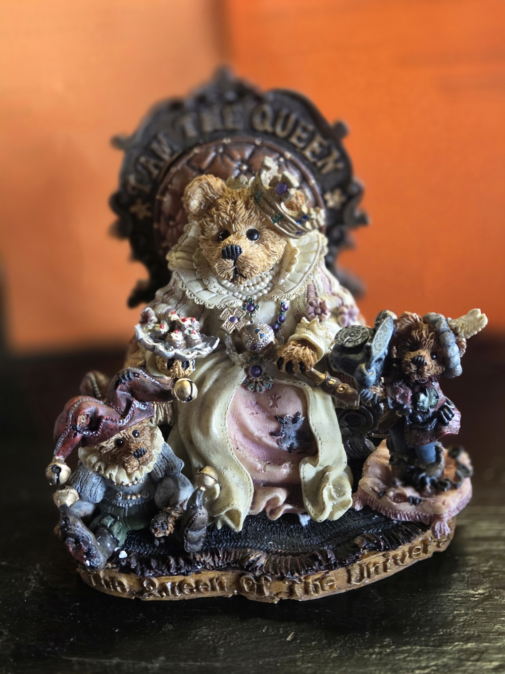 Boyds Bears I'M THEQueen Teddy Figurine in Pink, Cream and Brown